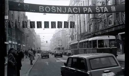 Bošnjaci: povratak imenu, povratak sebi (U povodu godišnjice Prvog bošnjačkog sabora)